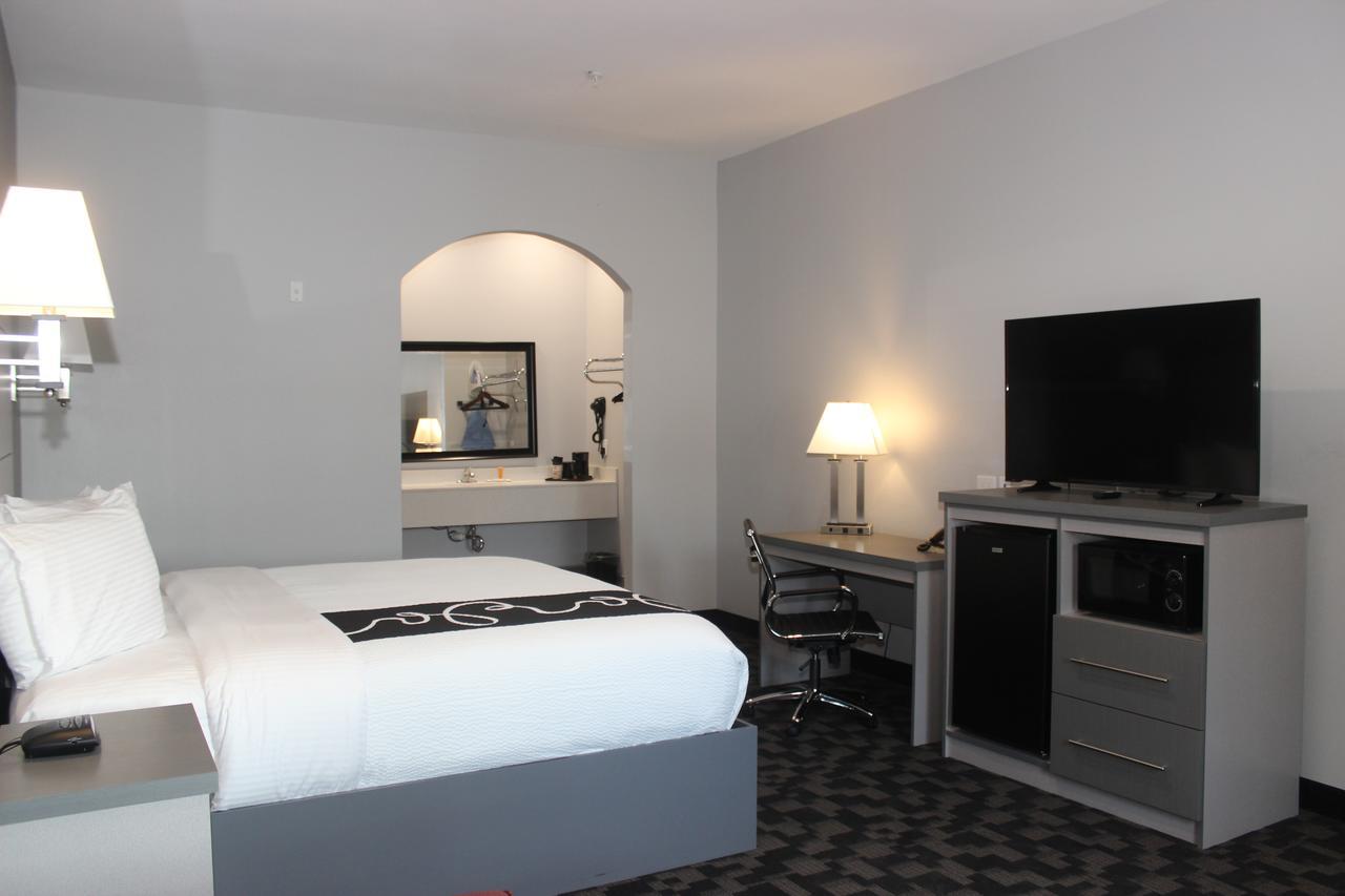 Paris Inn & Suites Bagian luar foto