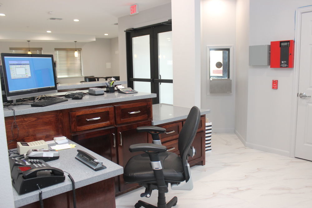 Paris Inn & Suites Bagian luar foto